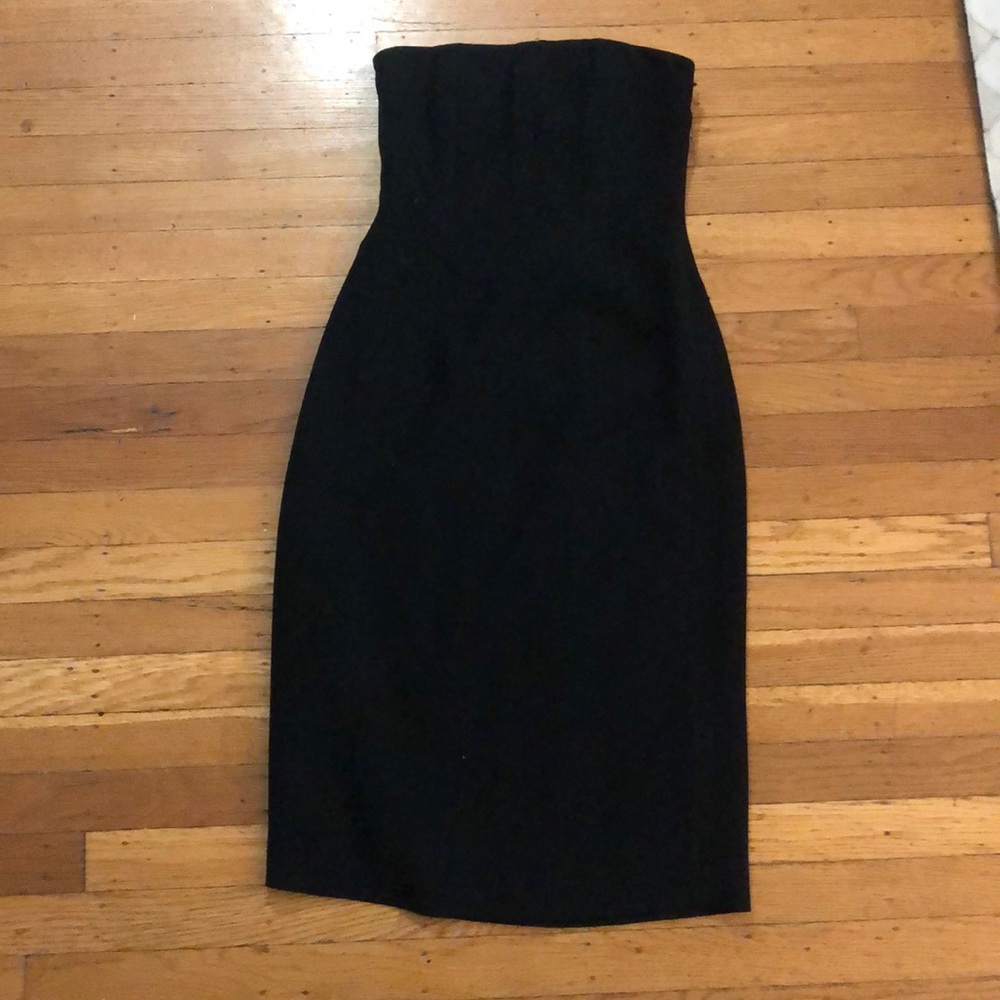 Minimalist Black Strapless Dress